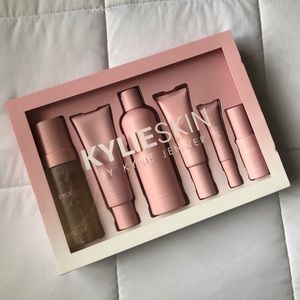 New Kylie Skin Face Set